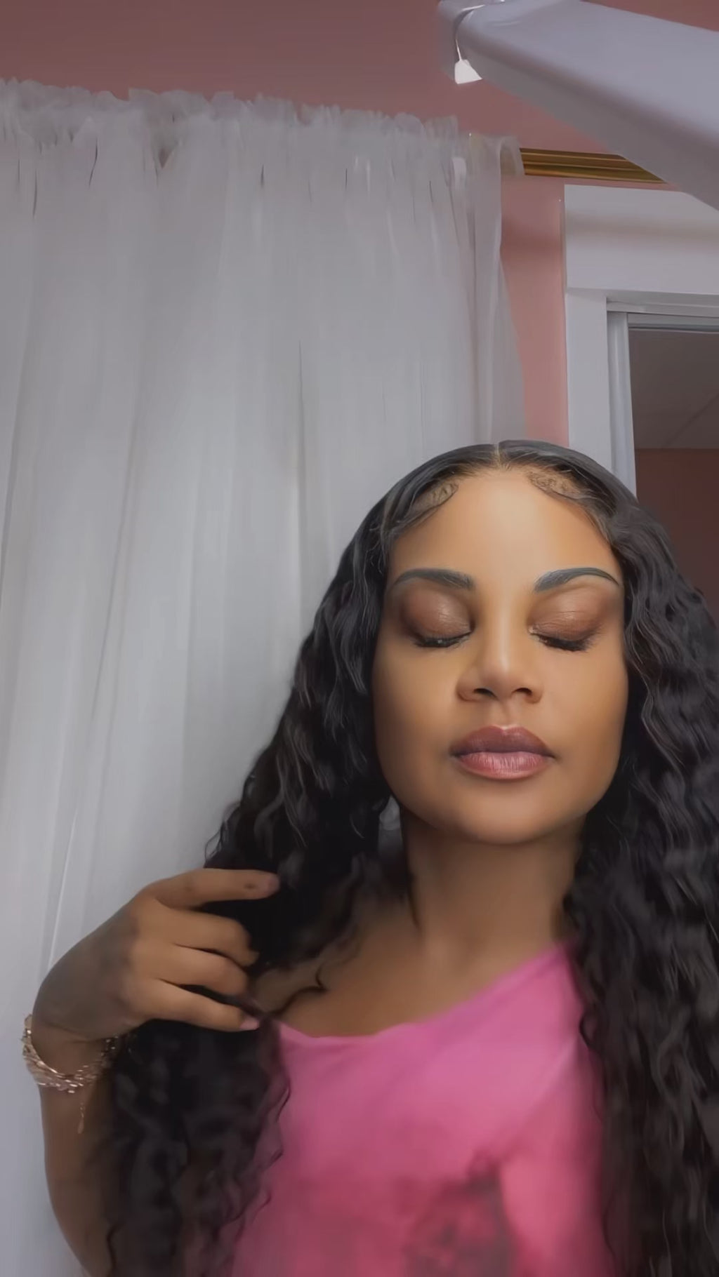 Ready to wear Kiss Curl
